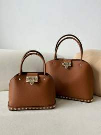 Picture of Valentino Handbags _SKUfw192061445fw